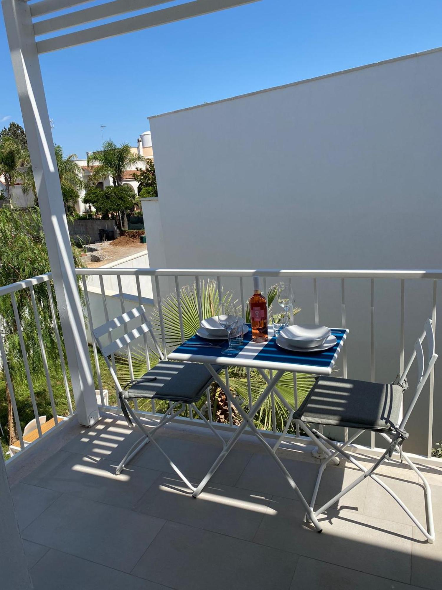 Tramonti Incredibili In Piscina - Apartment8 Con Ac Wifi In Residence Santa Maria al Bagno Rum bild