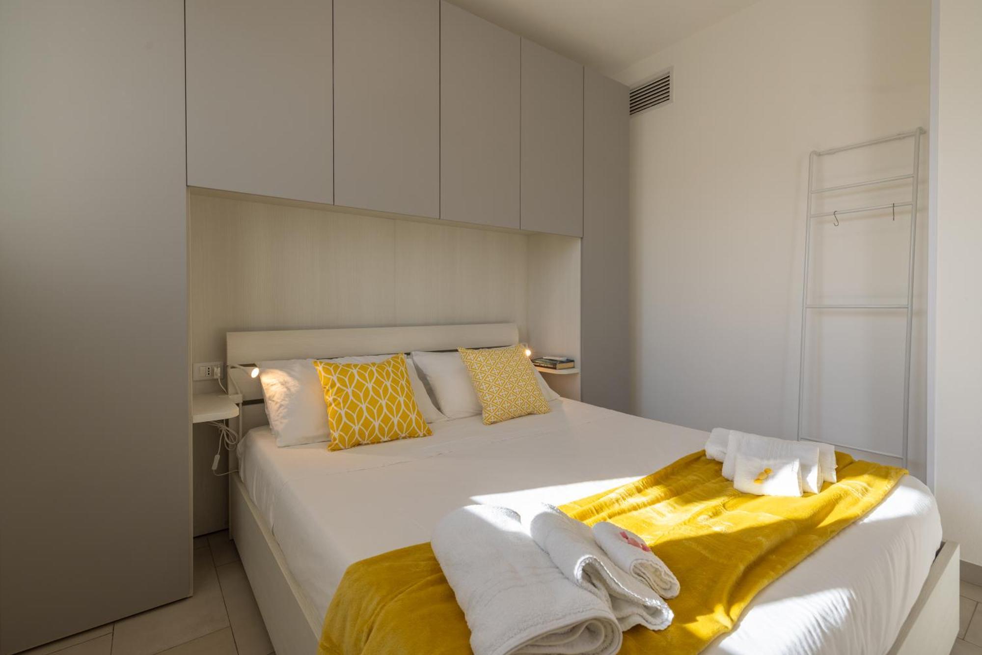 Tramonti Incredibili In Piscina - Apartment8 Con Ac Wifi In Residence Santa Maria al Bagno Exteriör bild